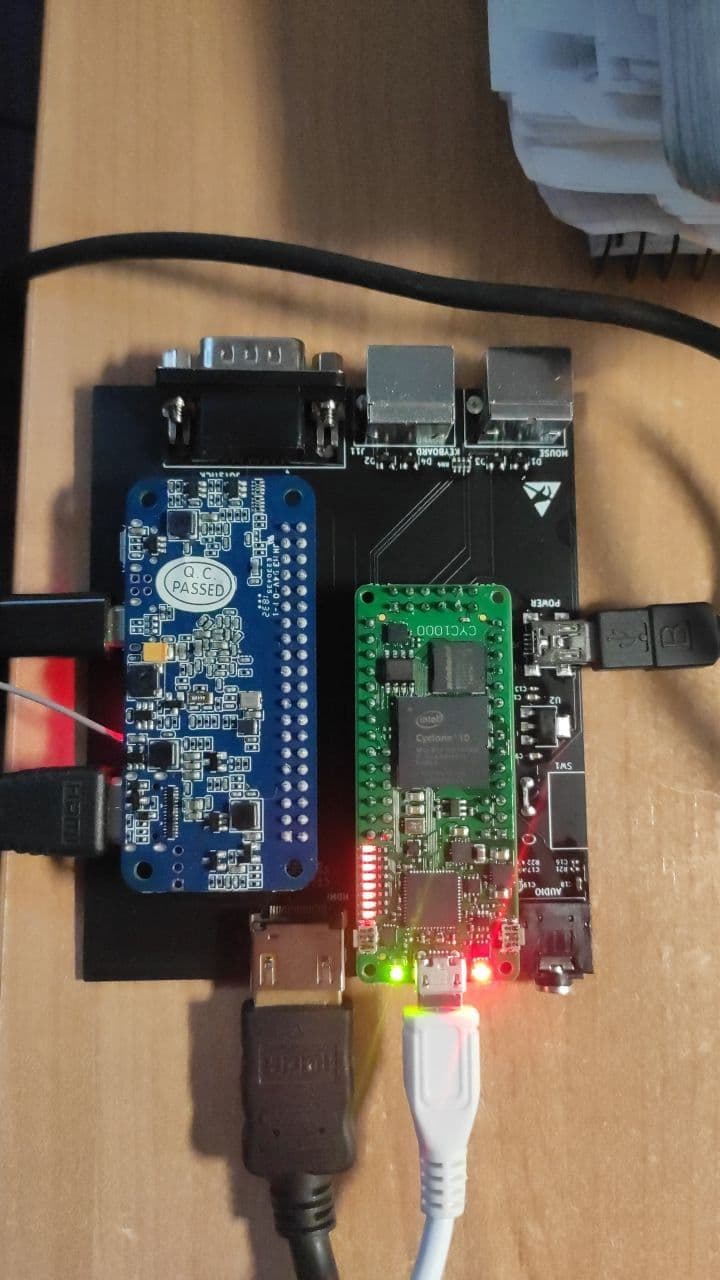 BananaPI CYC1000.jpg